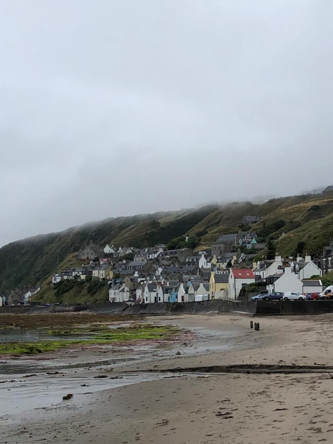 Puffins Nest Villa Gardenstown Buitenkant foto